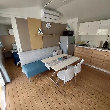 Philomena Mobile Vakantiepark *